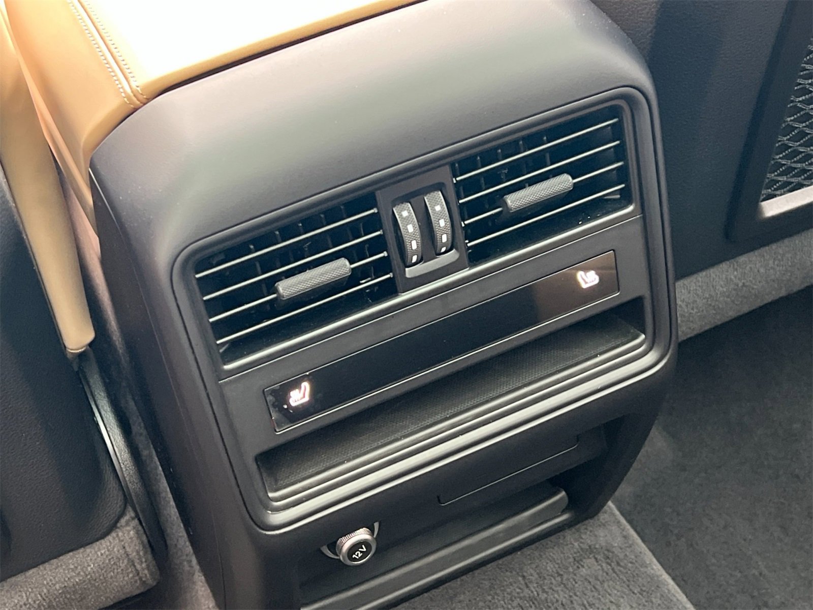 Certified 2025 Porsche Cayenne image 15