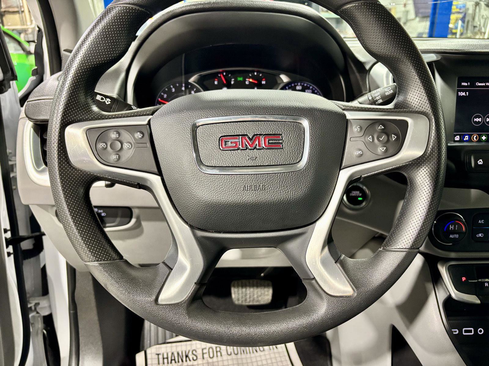 Used 2023 GMC Terrain SLE w/ Driver Convenience Package image 40