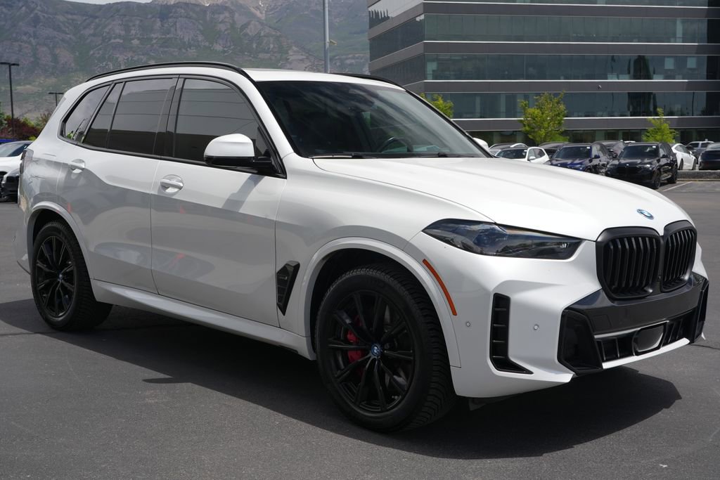Used 2024 BMW X5 xDrive50e w/ M Sport Package AWD/4WD image 7