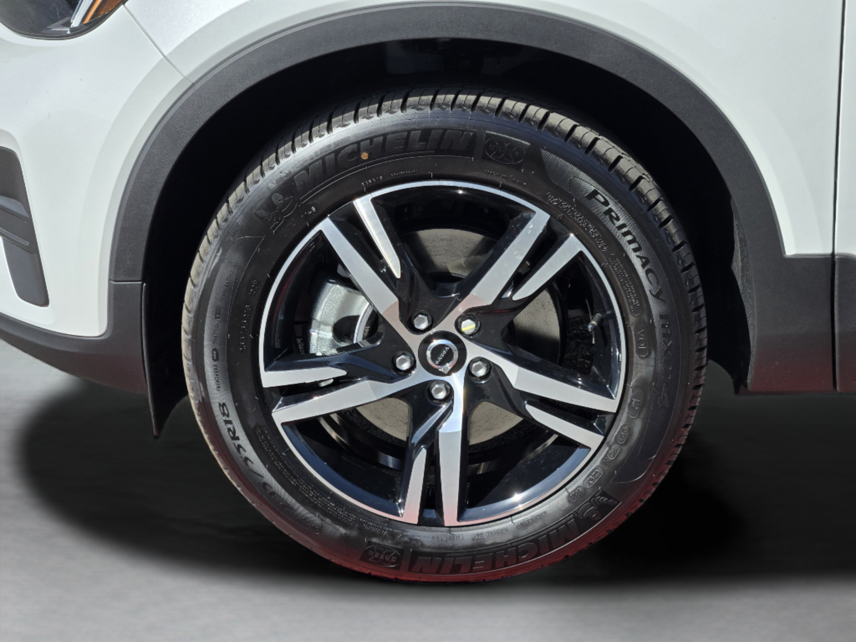New 2026 Volvo XC40 B5 Core w/ Protection Package Premier AWD/4WD image 30