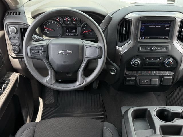 Used 2025 Chevrolet Silverado 1500 Custom Trail Boss w/ Turbomax Blackout Package AWD/4WD image 11