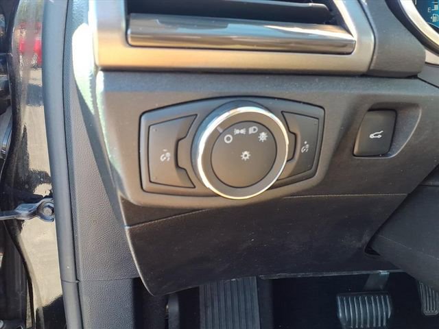 Used 2020 Ford Fusion SEL image 26