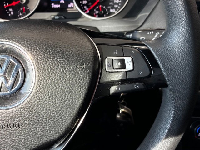 Used 2020 Volkswagen Tiguan S image 22