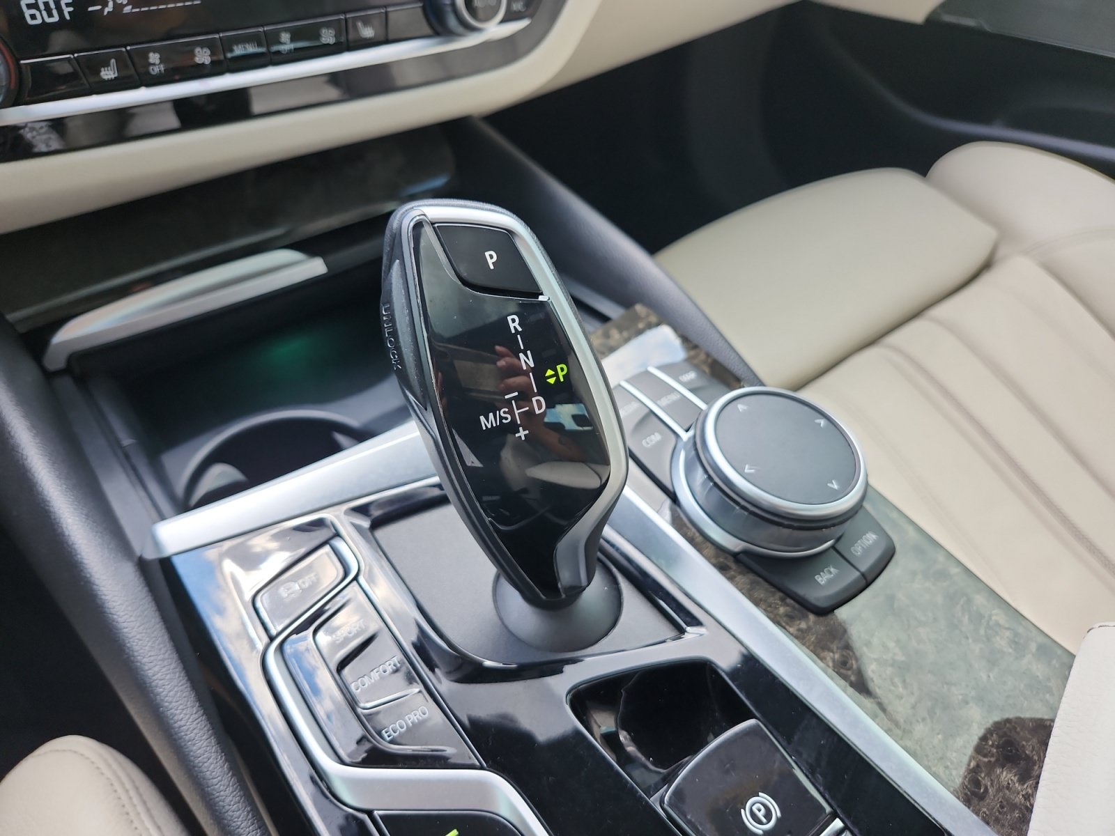 Used 2021 BMW 530i xDrive w/ Premium Package AWD/4WD image 25
