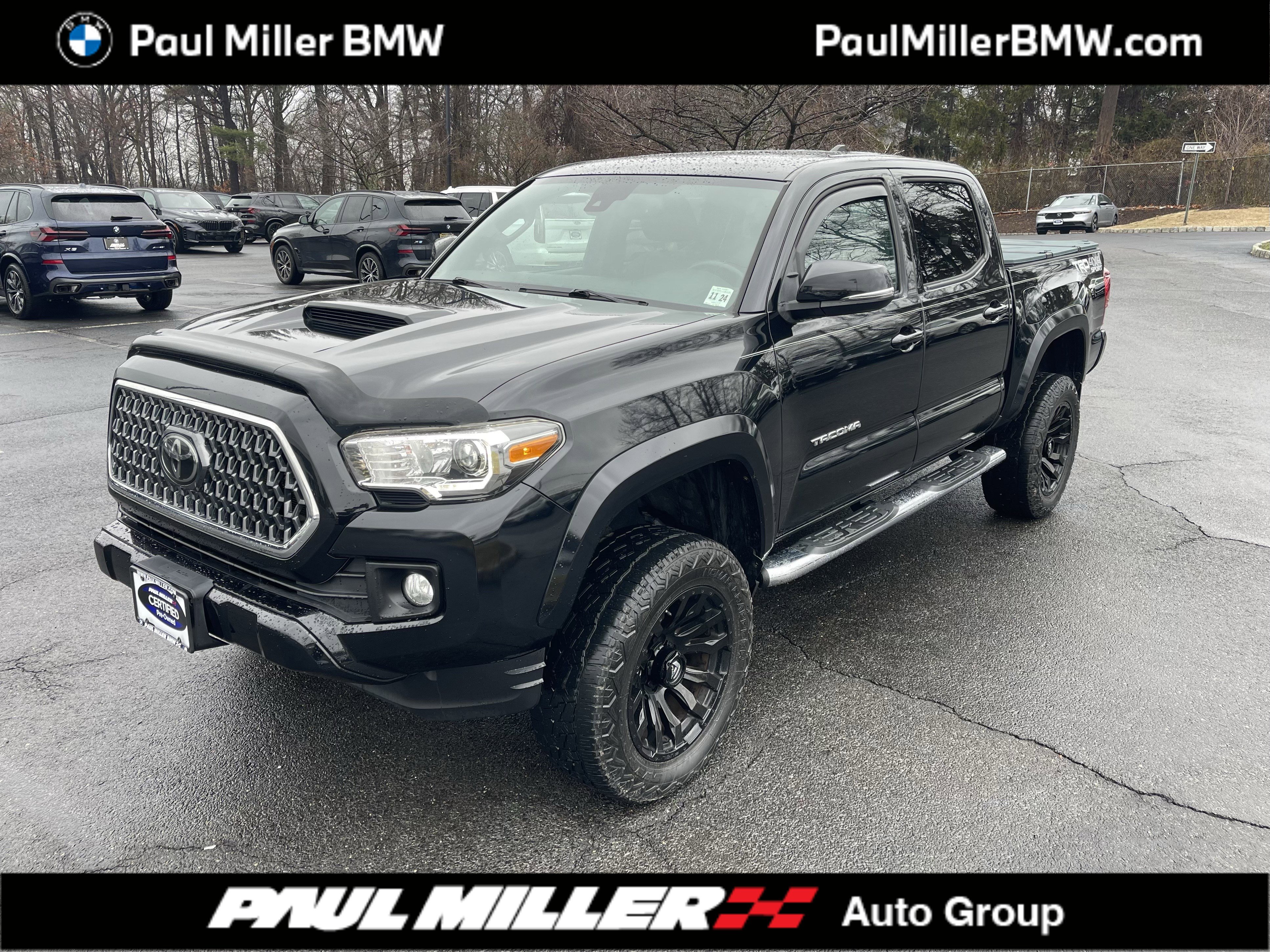 Used 2019 Toyota Tacoma TRD Sport image 1