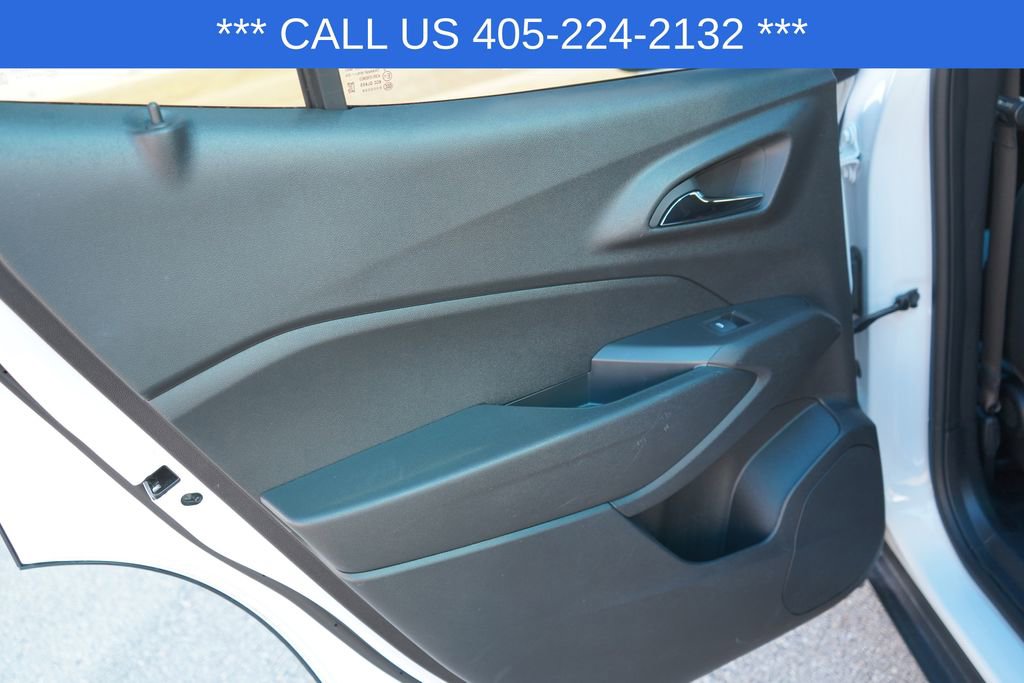 Used 2025 Chevrolet Trax LT w/ LT Convenience Package image 31