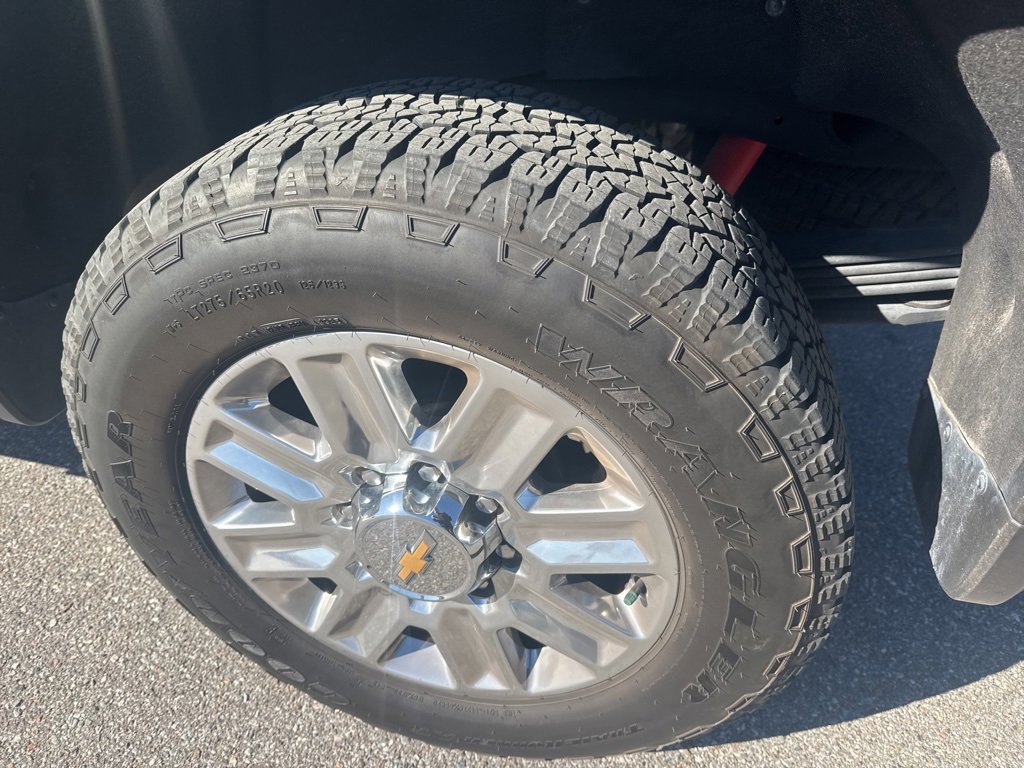 Used 2024 Chevrolet Silverado 2500 High Country w/ High Country Premium Package image 10