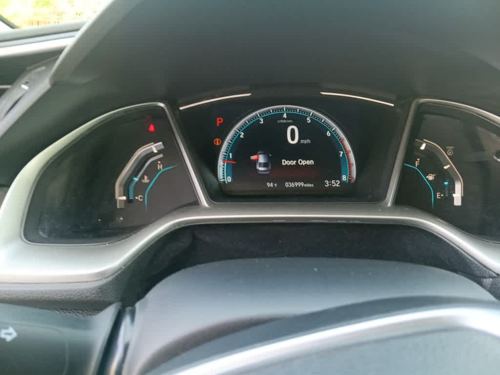 Used 2019 Honda Civic Touring image 10
