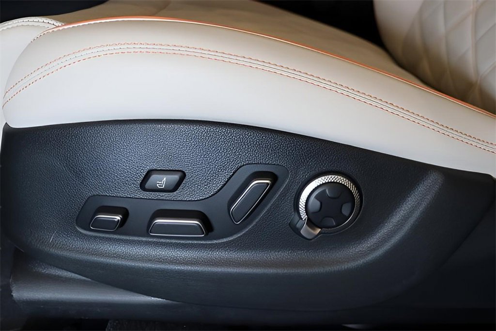 New 2026 Genesis GV70 3.5T Sport Prestige image 9