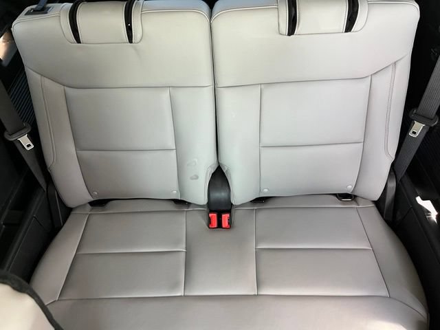 Used 2025 Ford Explorer Active w/ Active Comfort Package RWD image 20