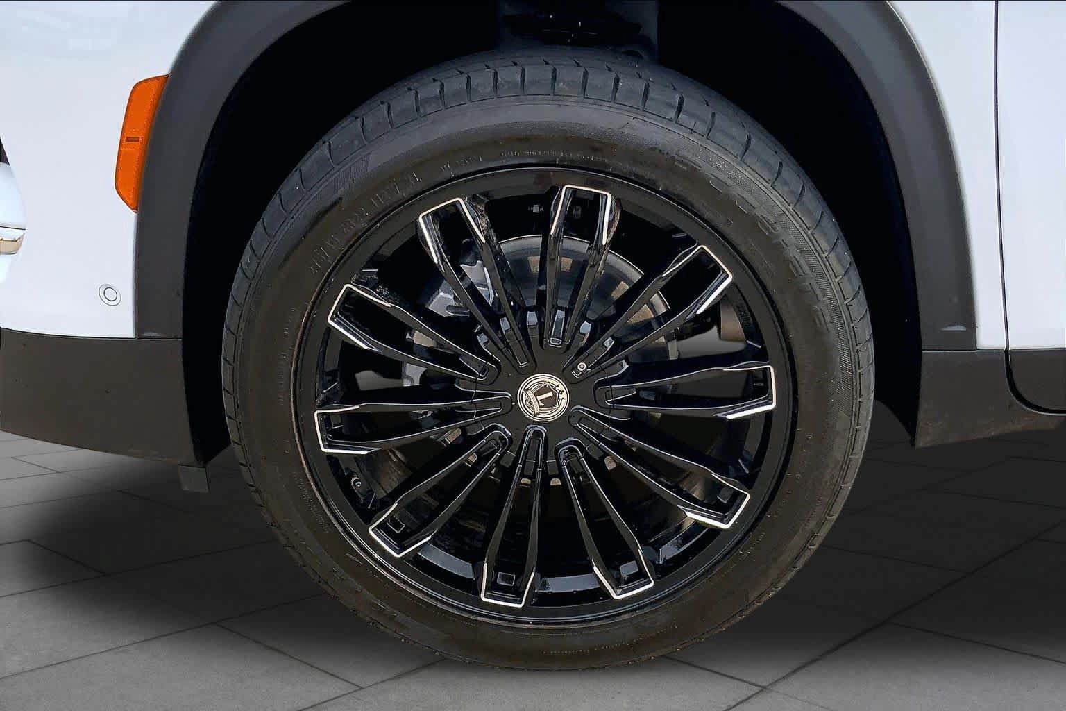 Used 2026 Buick Enclave Preferred w/ Super Cruise Package FWD image 10