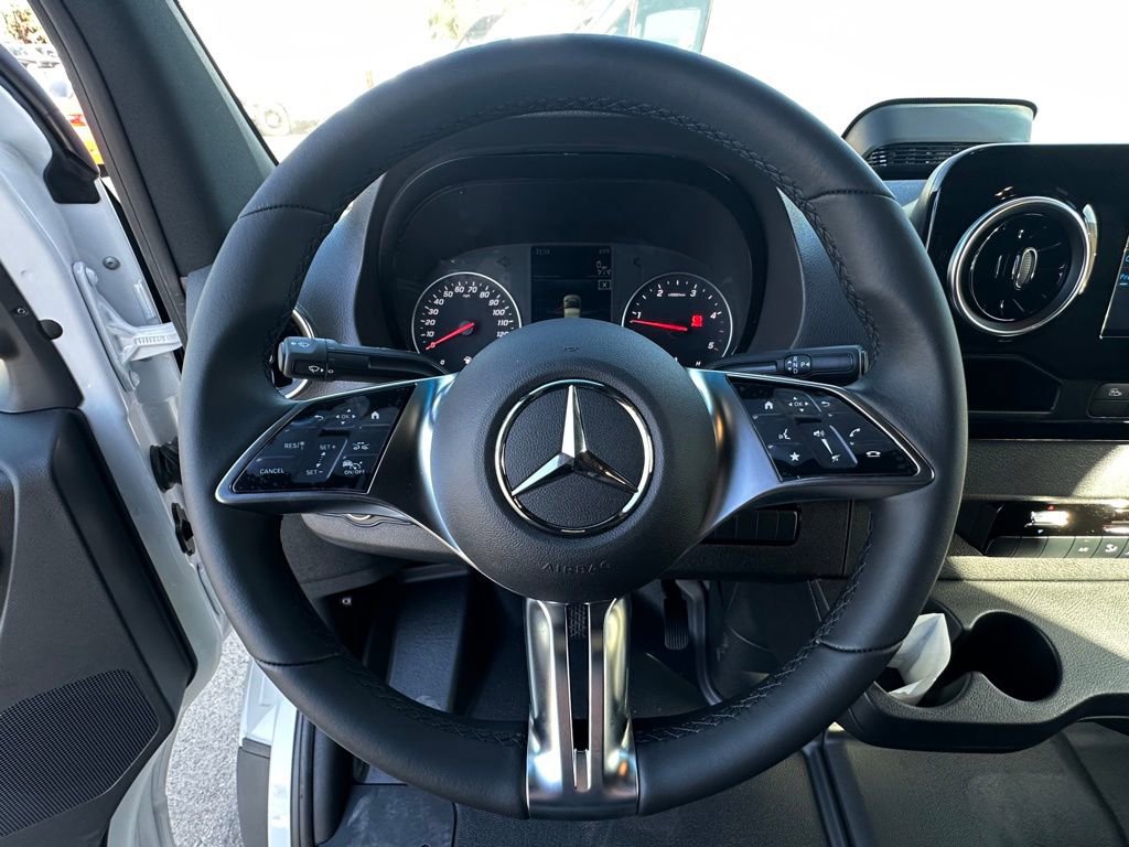 New 2025 Mercedes-Benz Sprinter 2500 image 18