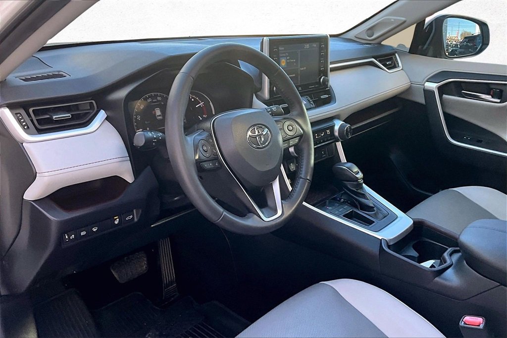 Certified 2020 Toyota RAV4 Limited image 17