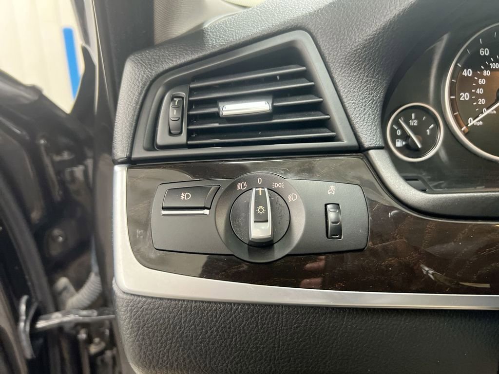 Used 2015 BMW 528i Sedan RWD image 19