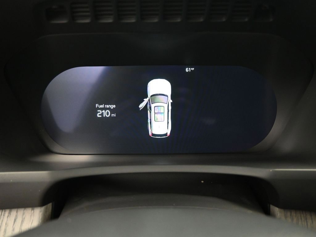 Certified 2025 Volvo XC90 B6 Ultra w/ Protection Package image 12