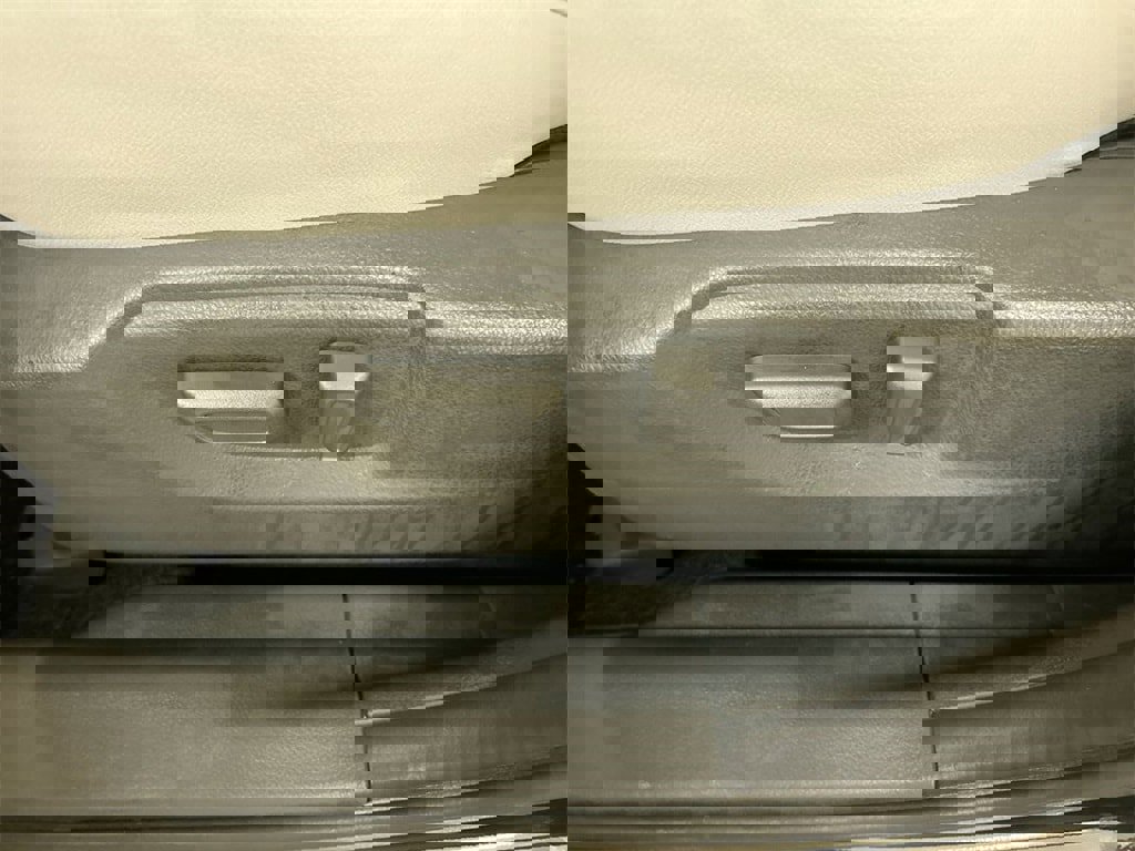 New 2026 Mitsubishi Eclipse Cross SEL image 13