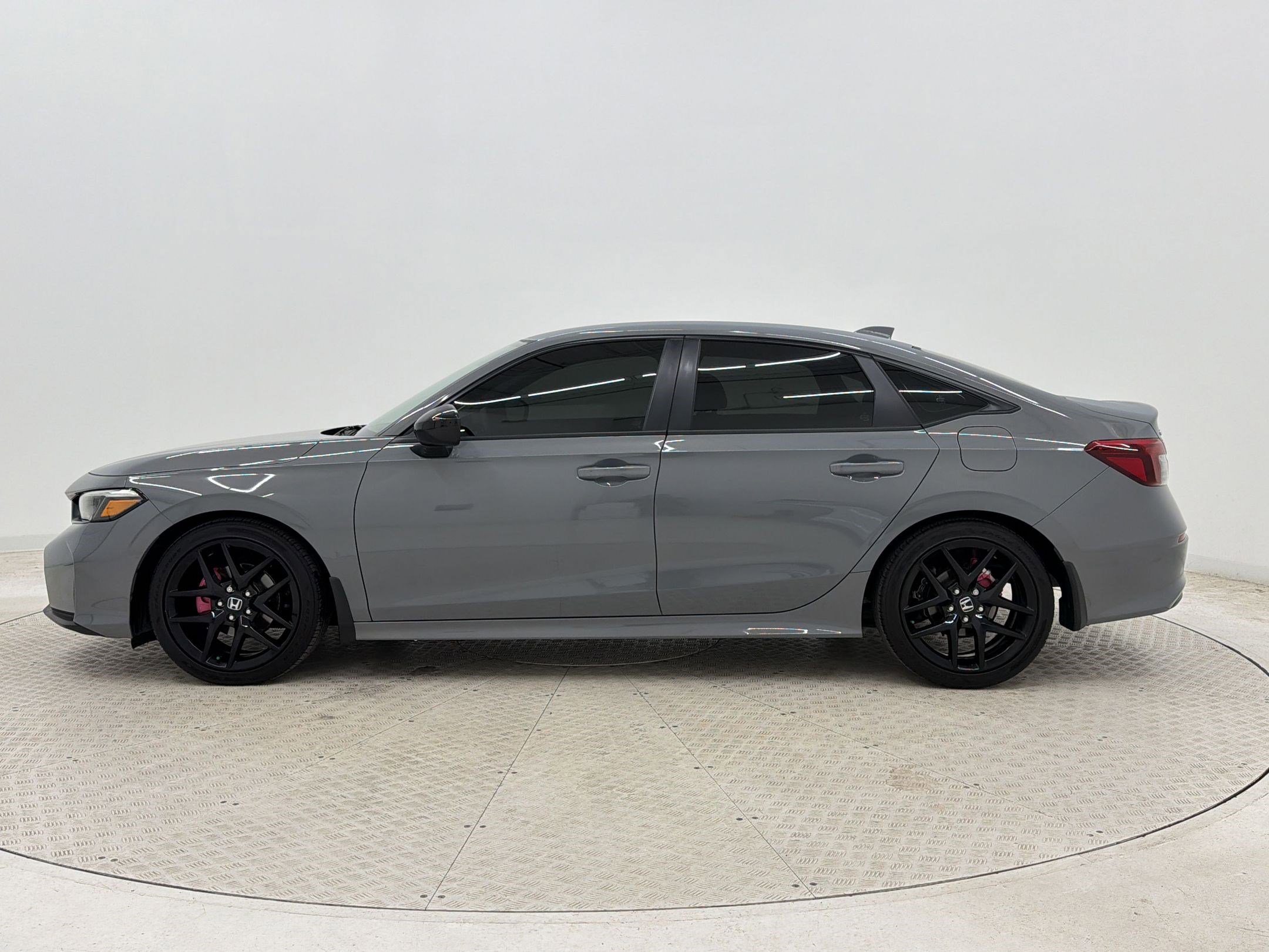 Used 2025 Honda Civic Sport image 2