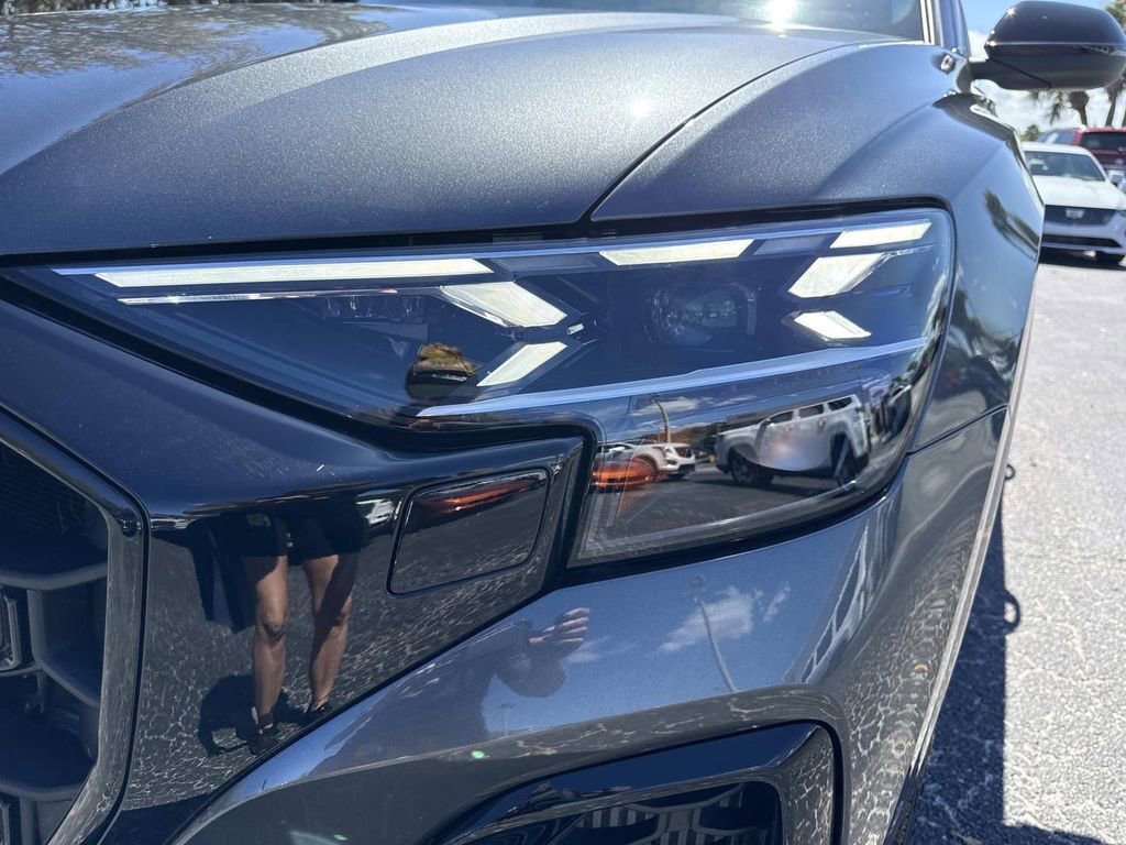 Used 2025 Audi SQ8 Prestige image 9