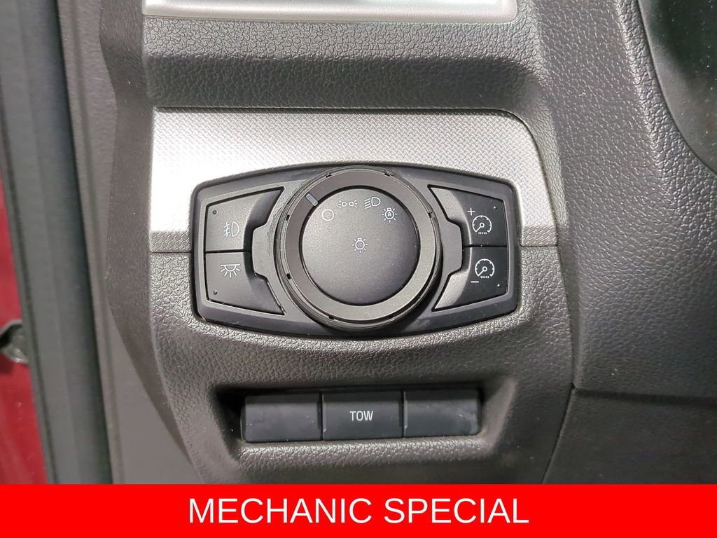 Used 2013 Ford Explorer XLT image 27