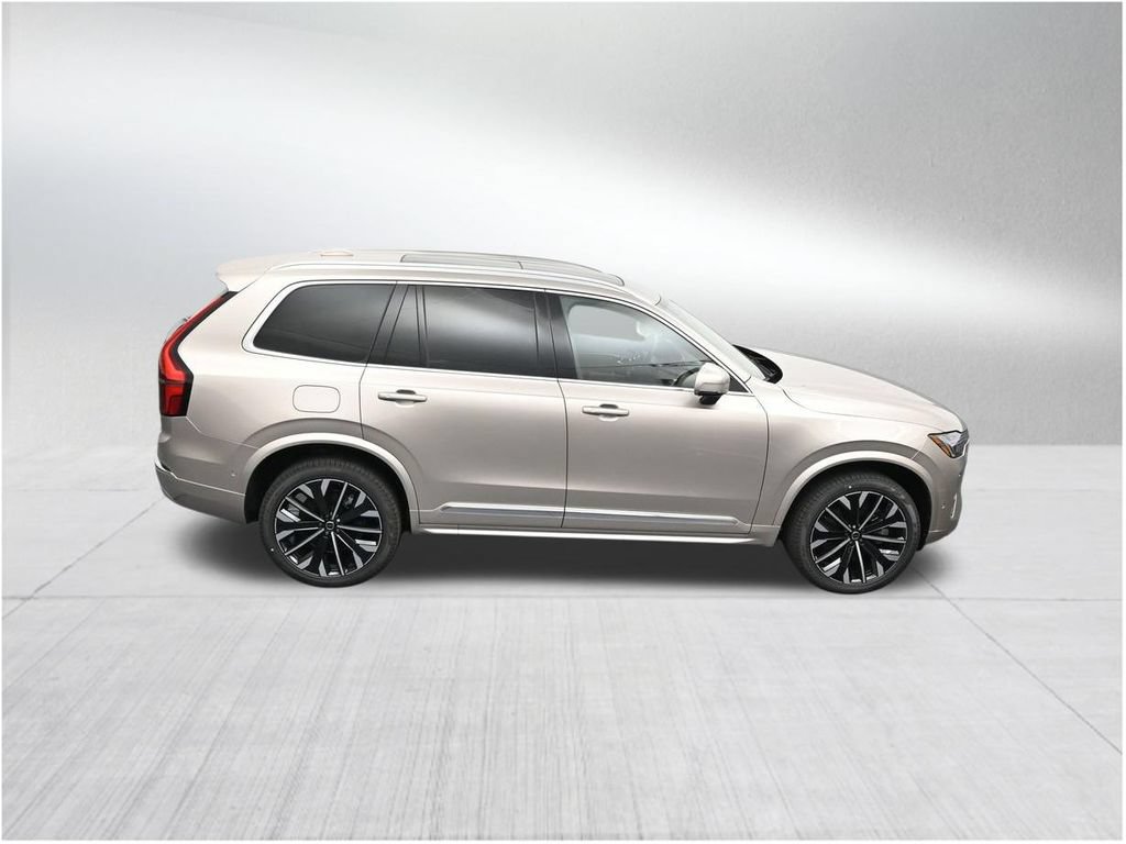 New 2026 Volvo XC90 T8 Plus w/ Protection Package Premier AWD/4WD image 18