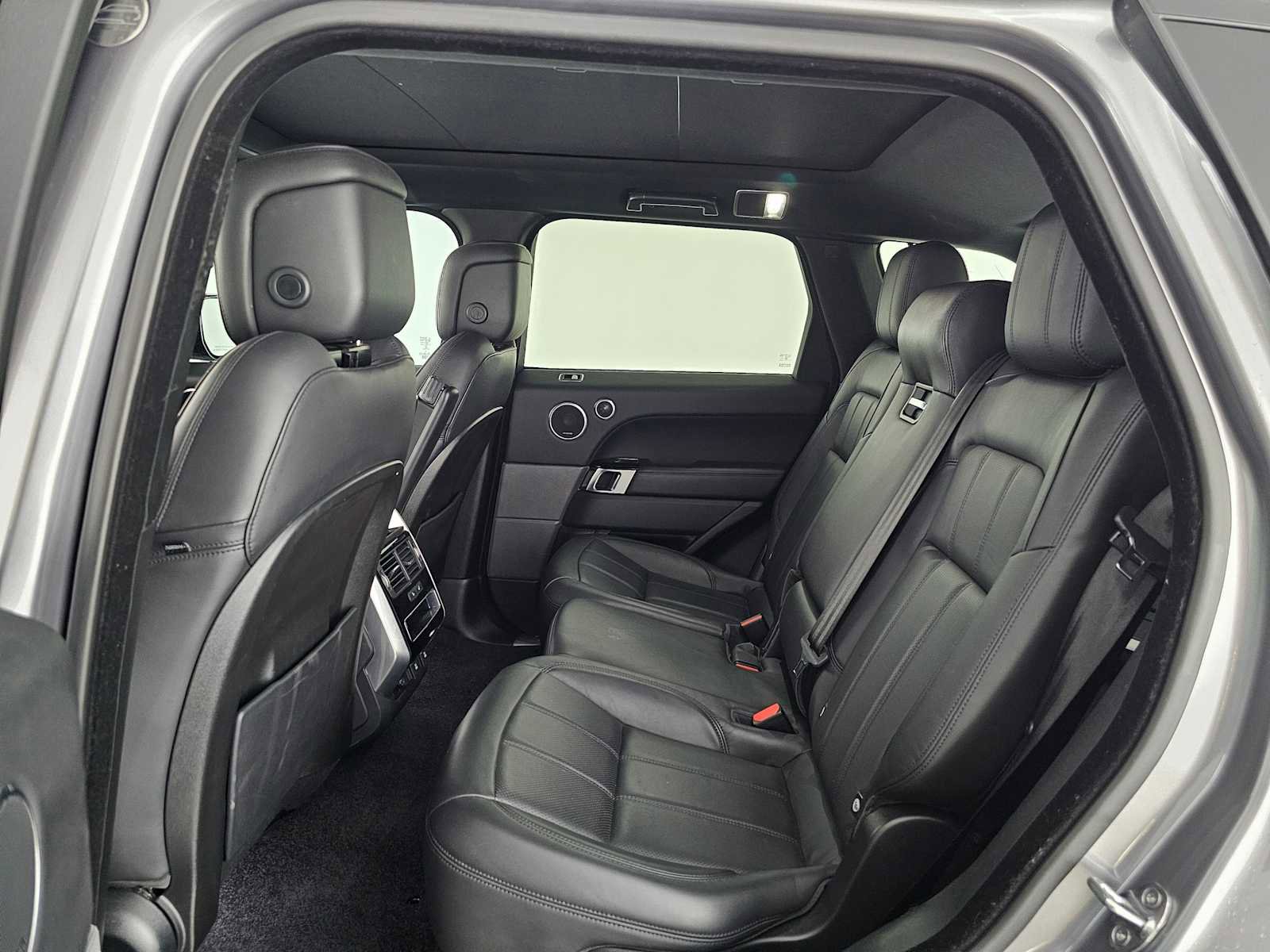 Certified 2020 Land Rover Range Rover Sport HSE image 16