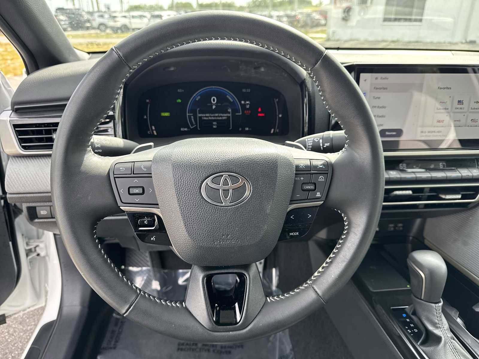 Used 2025 Toyota Camry SE w/ Multimedia Upgrade Package FWD image 21