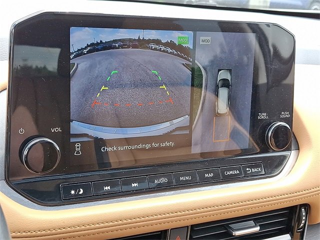 Used 2022 Nissan Rogue Platinum w/ Head-Up Display Package image 19