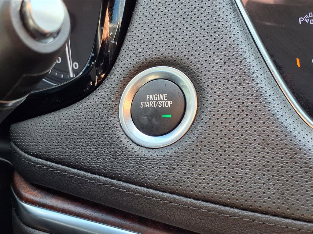 Used 2022 Cadillac XT5 Premium Luxury w/ Technology Package image 11