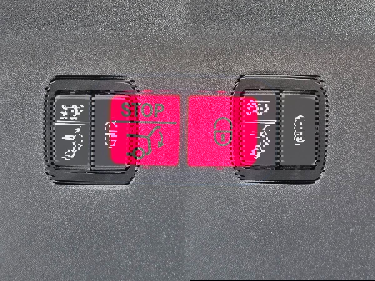 Used 2020 Mercedes-Benz AMG GT 53 w/ Driver Assistance Package image 69