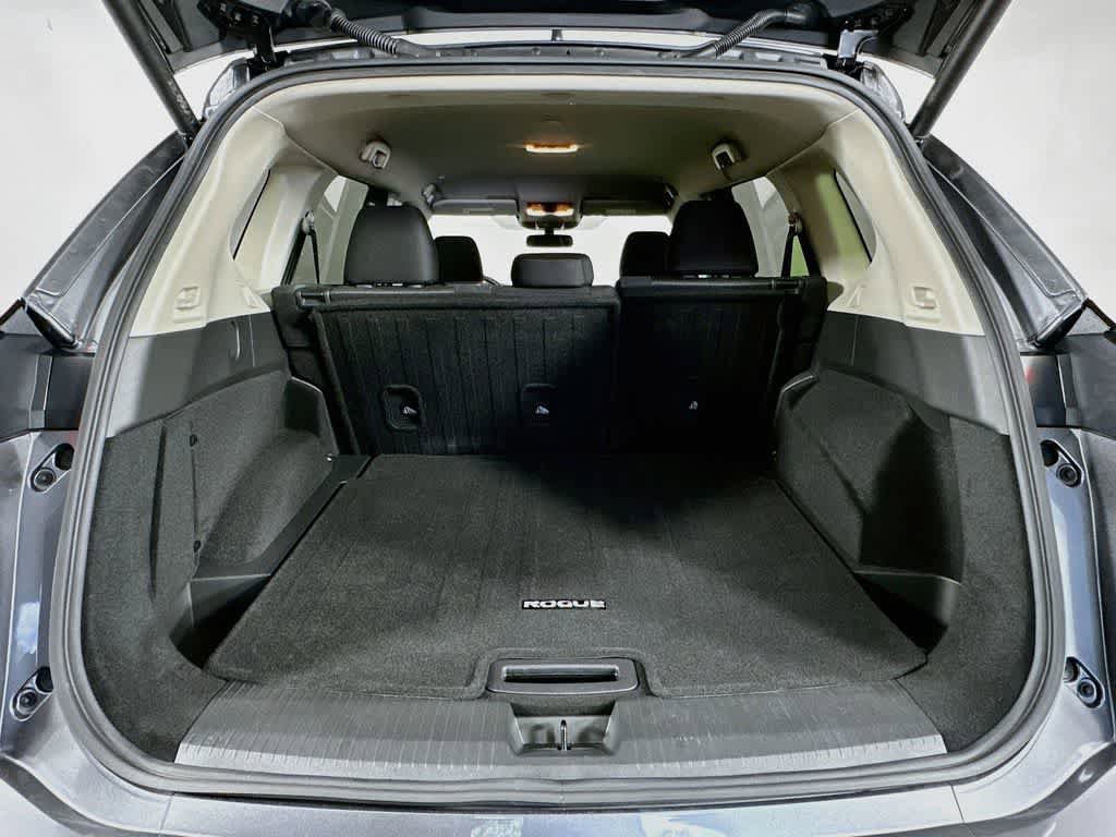 Used 2024 Nissan Rogue SV FWD image 20