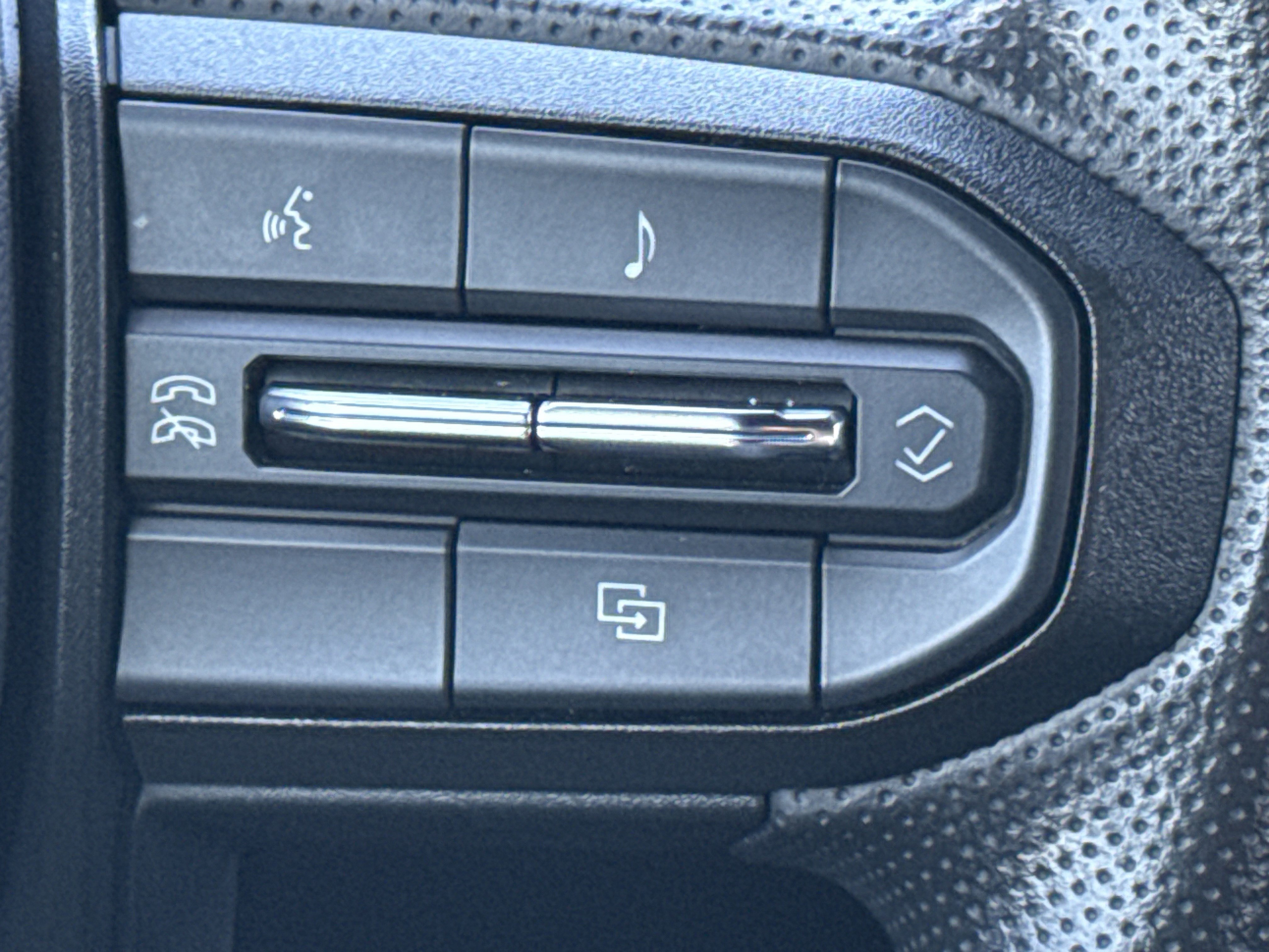 Used 2023 Chevrolet Colorado Trail Boss w/ LPO, Skid Plate Package image 20