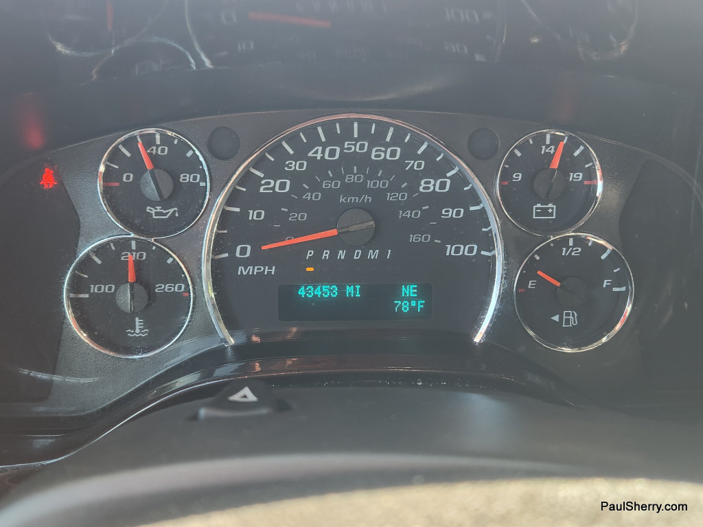 Used 2019 Chevrolet Express 2500 RWD image 32