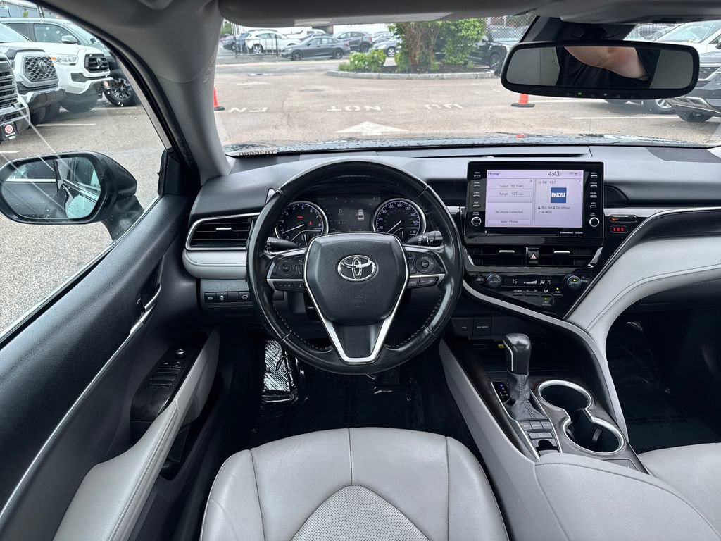 Used 2022 Toyota Camry XLE AWD/4WD image 11