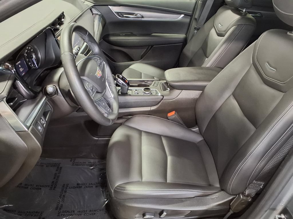 Certified 2023 Cadillac XT5 Luxury FWD image 13