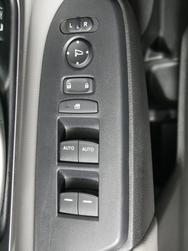 Used 2022 Honda CR-V EX-L image 29