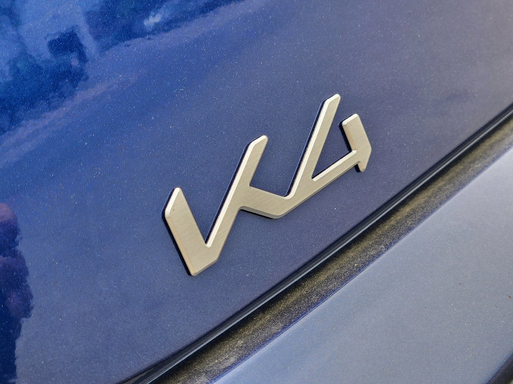 New 2026 Kia K4 LXS image 8