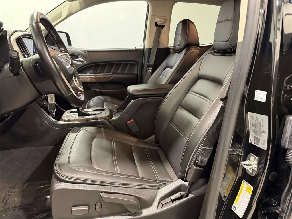 Used 2021 GMC Canyon Denali image 14