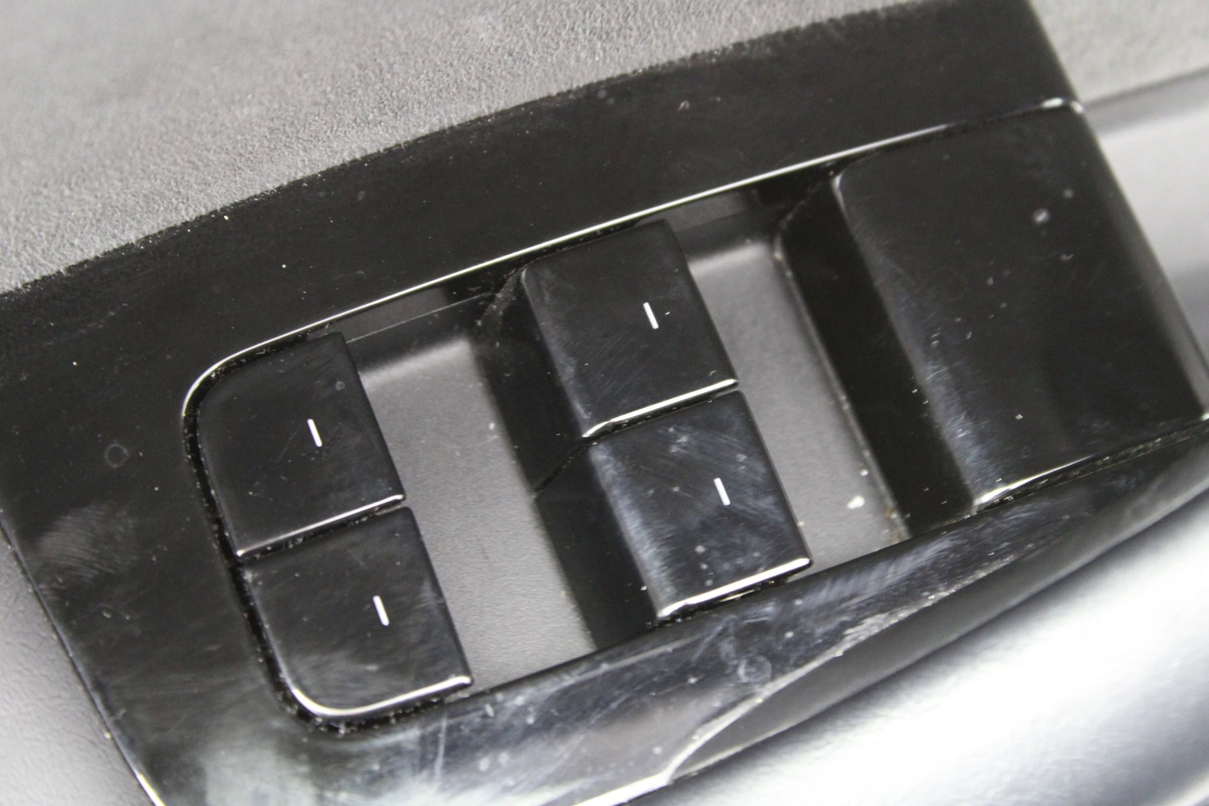 Used 2020 Tesla Model Y Long Range image 40