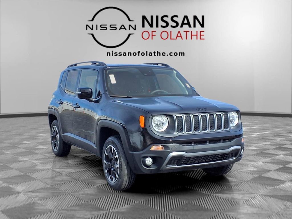 Used 2023 Jeep Renegade Latitude image 30