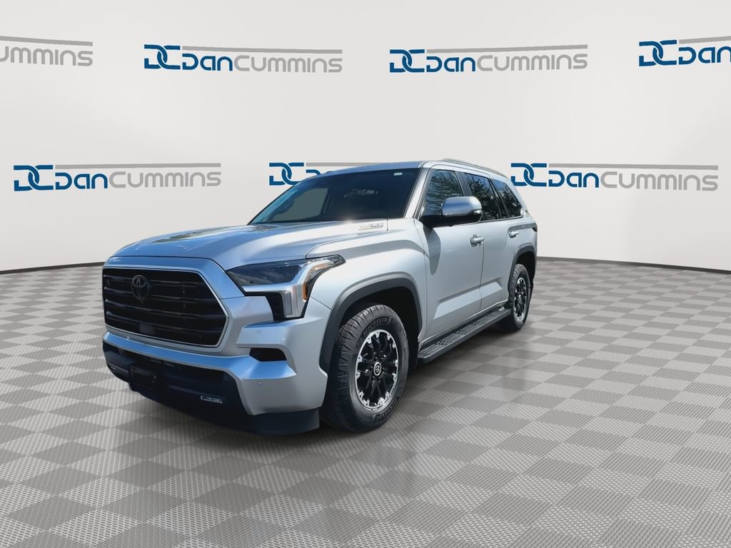 Used 2024 Toyota Sequoia SR5 w/ SR5 Premium Package AWD/4WD image 4