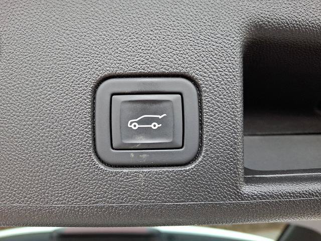 Used 2023 Chevrolet Equinox Premier image 30