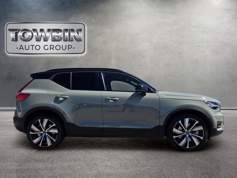 Used 2021 Volvo XC40 P8 Recharge AWD/4WD image 3