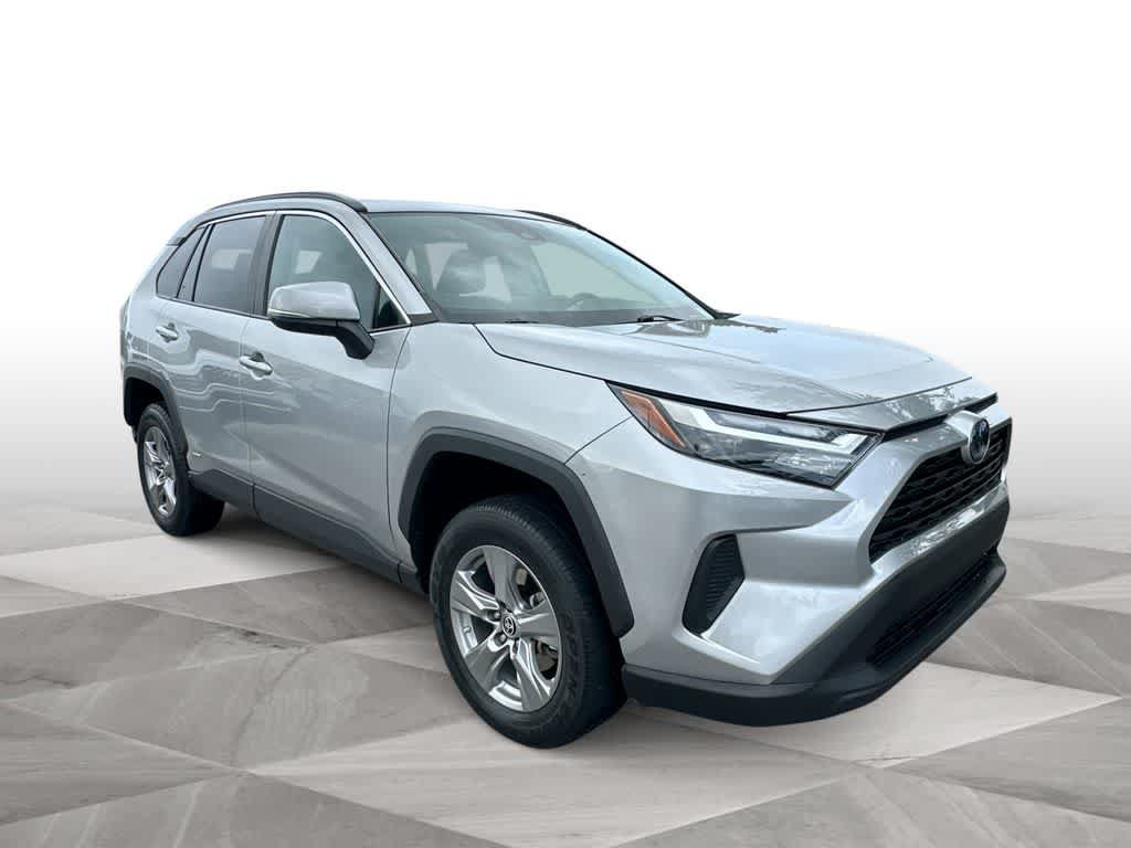 Used 2023 Toyota RAV4 LE AWD/4WD image 2