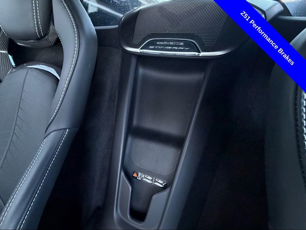 Used 2024 Chevrolet Corvette Stingray Premium Cpe w/ Z51 Performance Package image 18