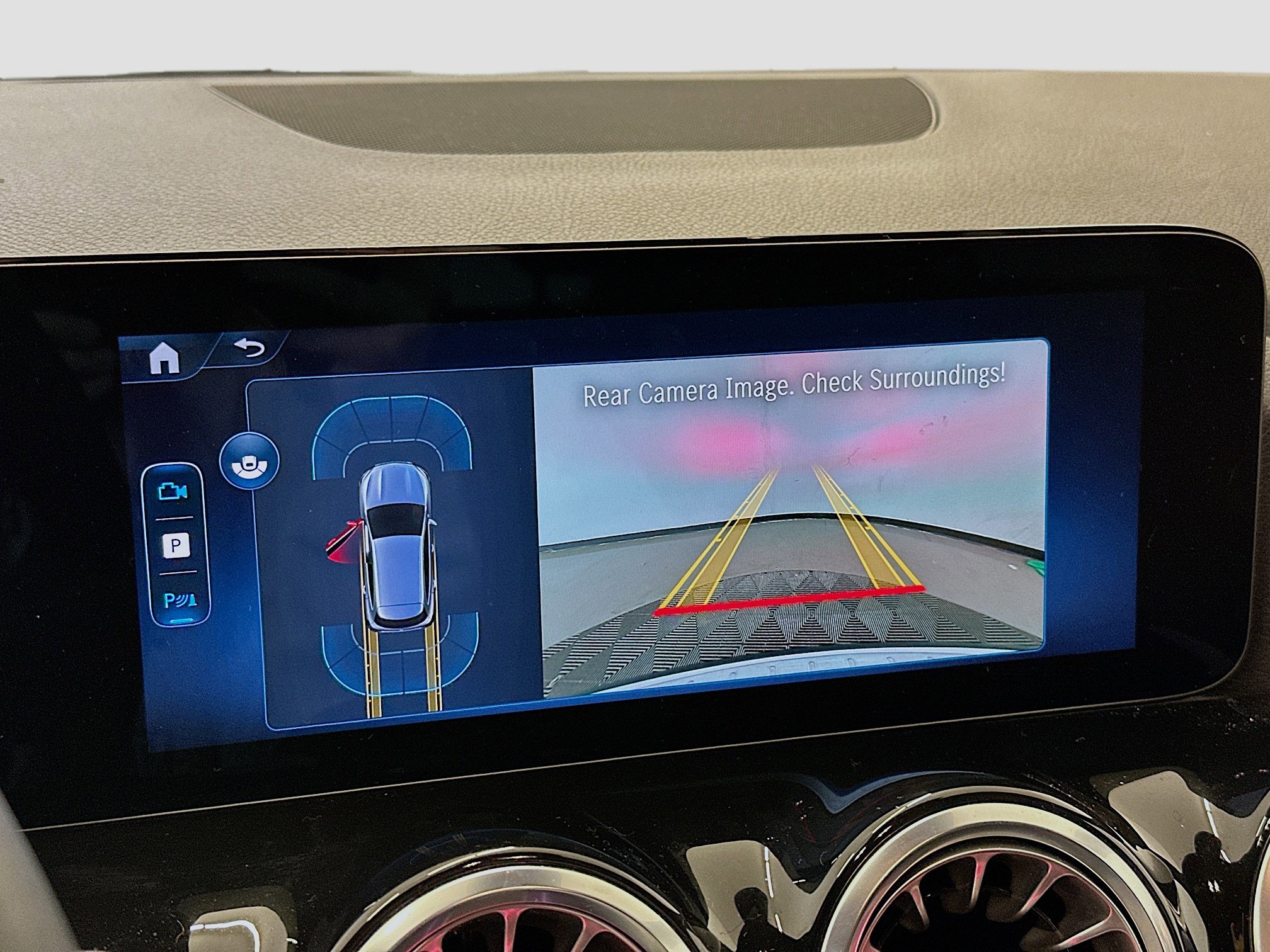 Used 2025 Mercedes-Benz GLA 250 4MATIC image 22