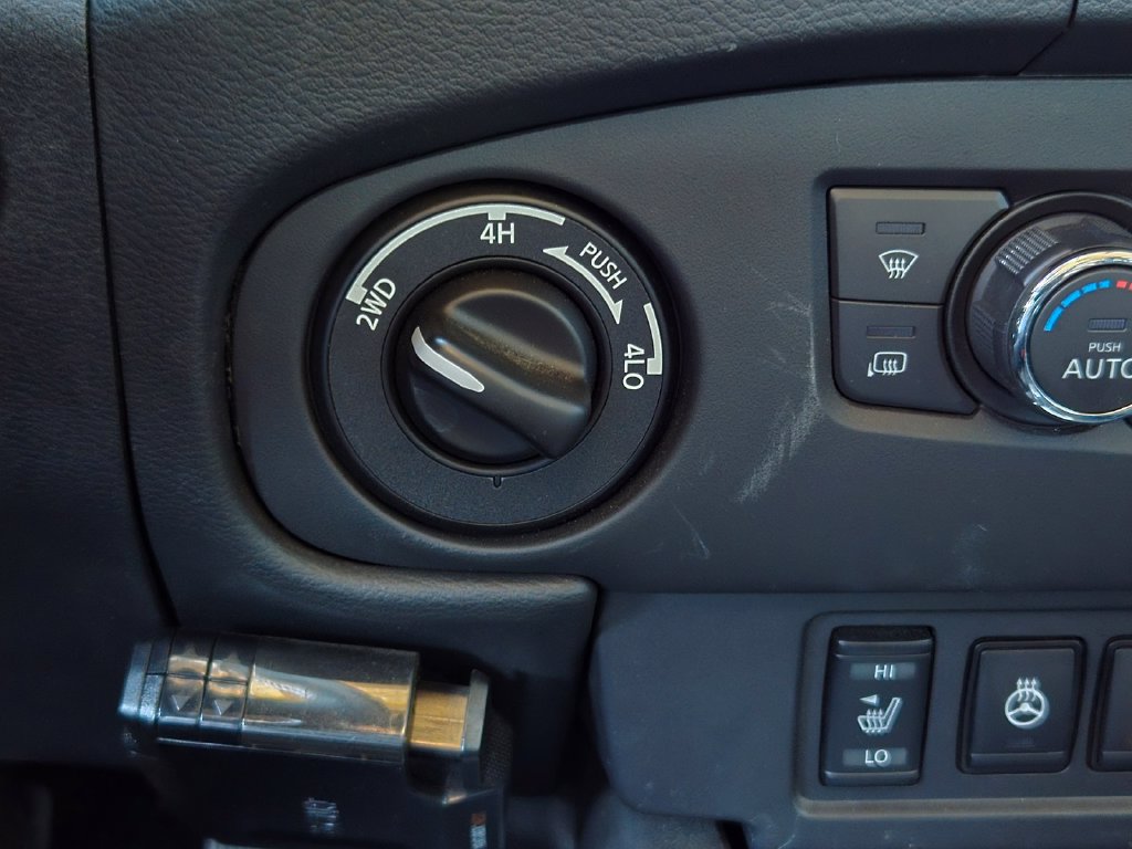 Used 2024 Nissan Frontier SL w/ Technology Package AWD/4WD image 21