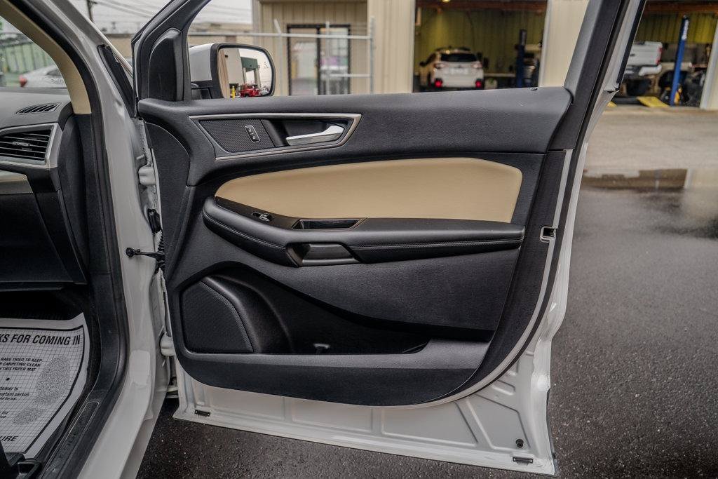 Used 2019 Ford Edge SEL w/ Equipment Group 201A FWD image 23