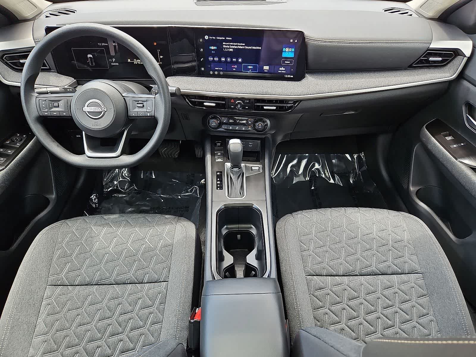 Used 2026 Nissan Kicks SV w/ SV Premium Package FWD image 26
