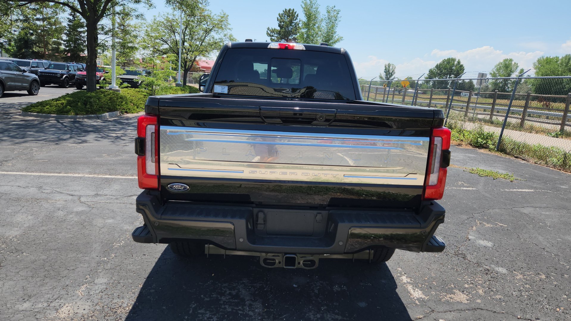 New 2026 Ford F350 Platinum w/ Platinum Plus Package AWD/4WD image 6