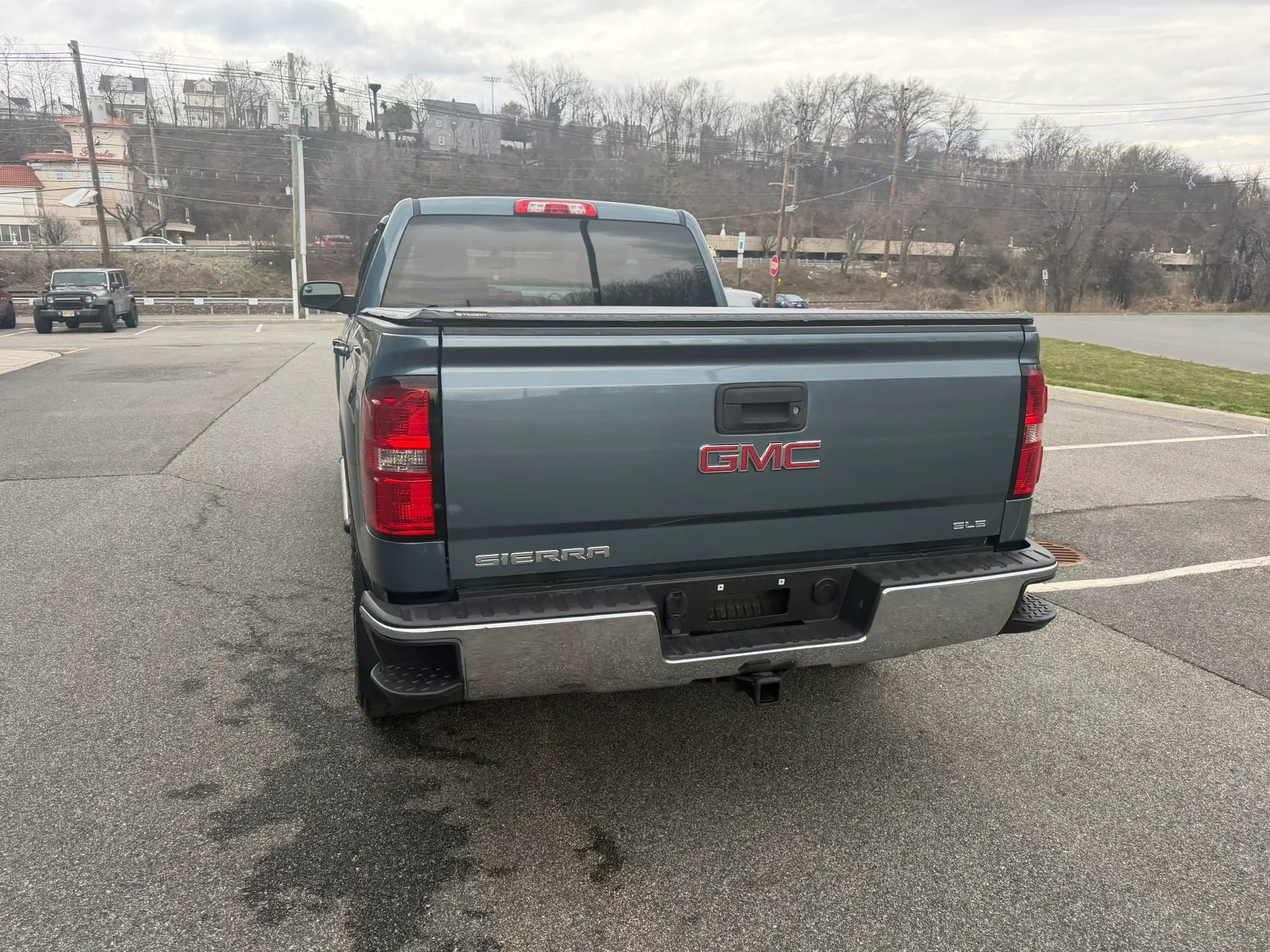 Used 2014 GMC Sierra 1500 SLE w/ SLE Value Package image 9